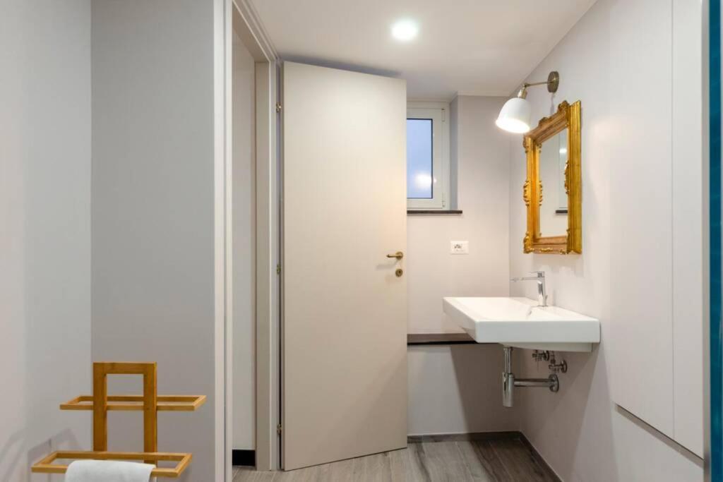 Castelli'S Apartments Campo 12 جنوة المظهر الخارجي الصورة